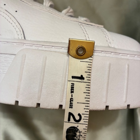 Puma Women's Mayze Mis Platform White Lace Up Sneakers Size 6.5 Worn Once VGUC+ - Picture 15 of 15
